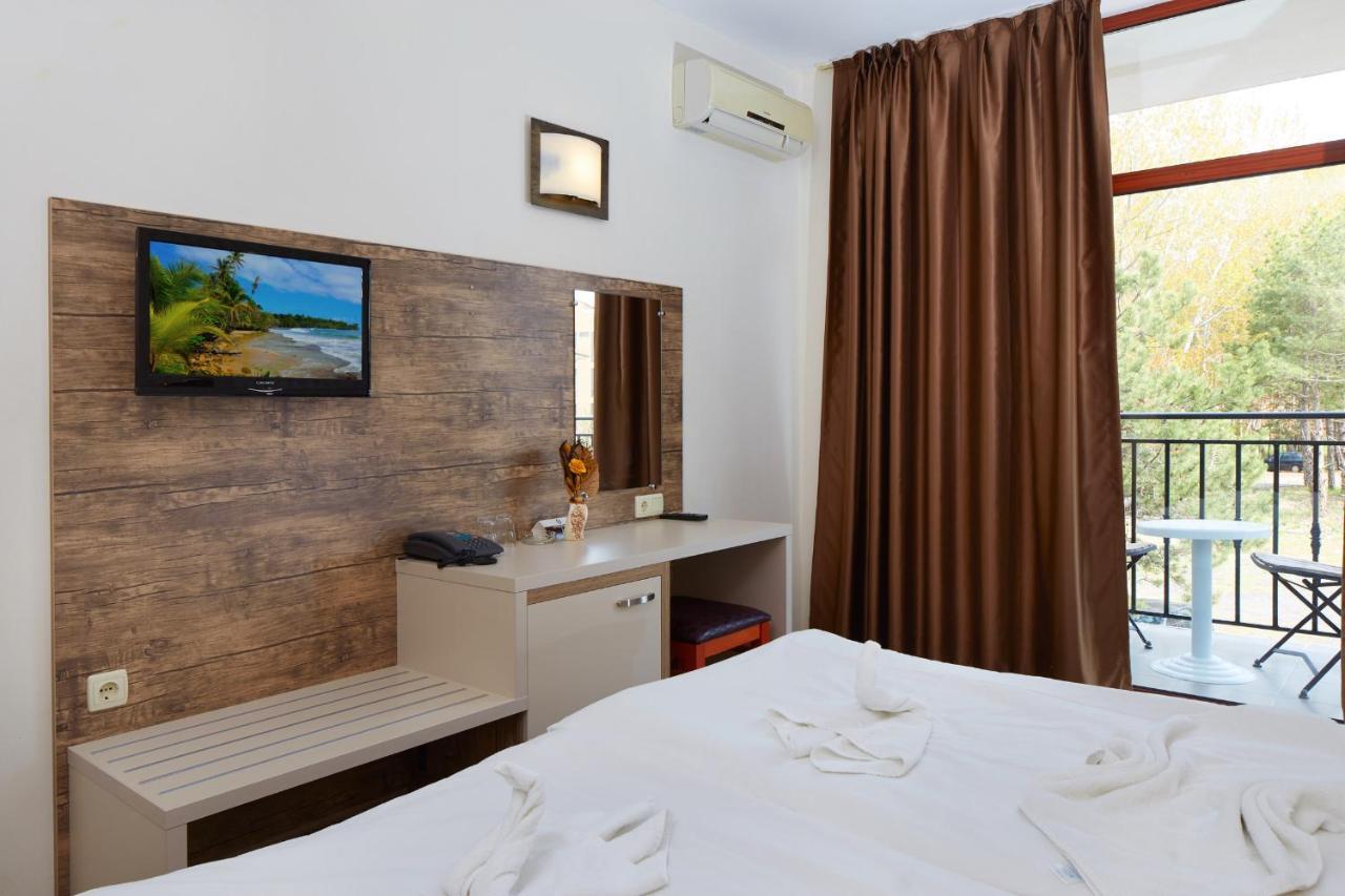 Hotel Lira ساني بيتش المظهر الخارجي الصورة