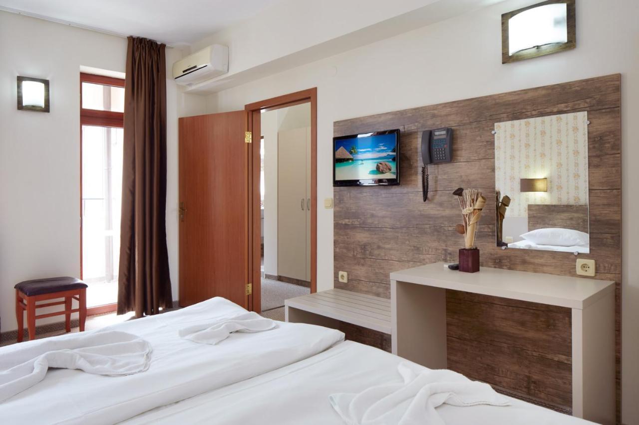 Hotel Lira ساني بيتش المظهر الخارجي الصورة