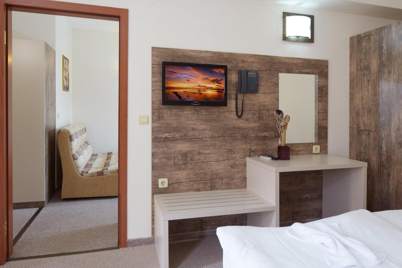 Hotel Lira ساني بيتش المظهر الخارجي الصورة