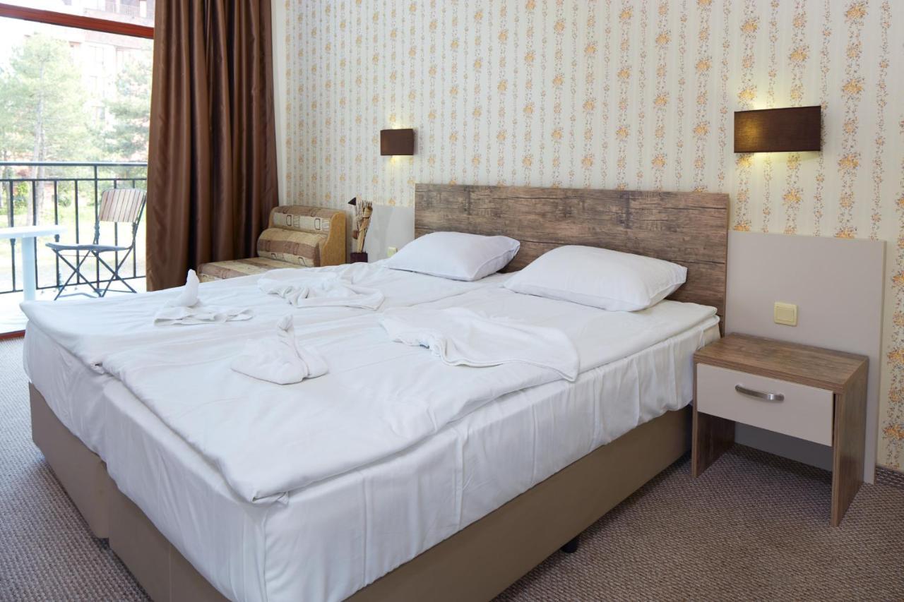 Hotel Lira ساني بيتش المظهر الخارجي الصورة