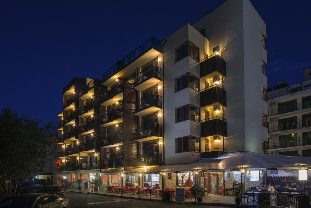 Hotel Lira ساني بيتش المظهر الخارجي الصورة